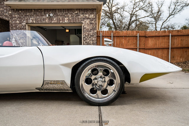 Used 1991 Chevrolet Corvette Coupe image 11