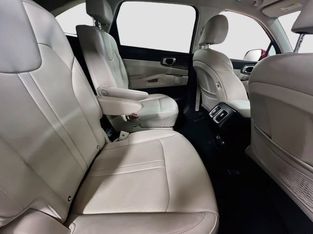 Certified 2023 Kia Sorento EX AWD/4WD image 29