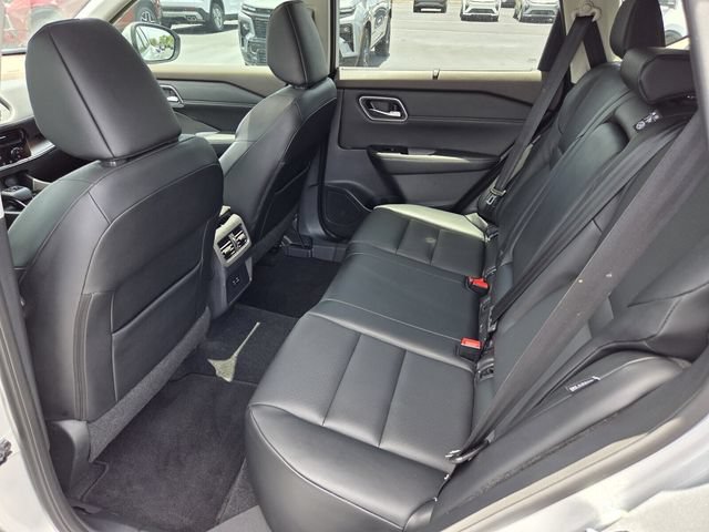 Used 2021 Nissan Rogue SV w/ Premium Package FWD image 10