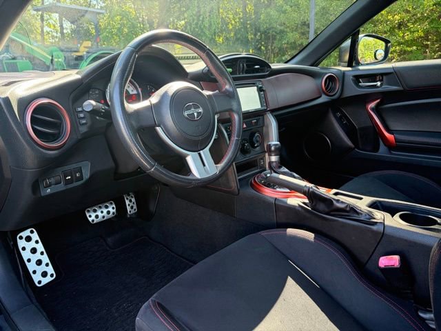 Used 2015 Scion FR-S RWD image 8