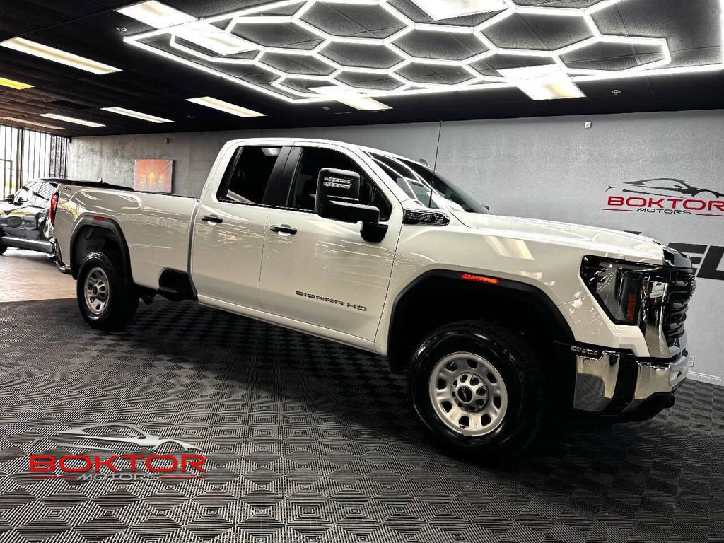 Used 2024 GMC Sierra 2500 Pro image 1