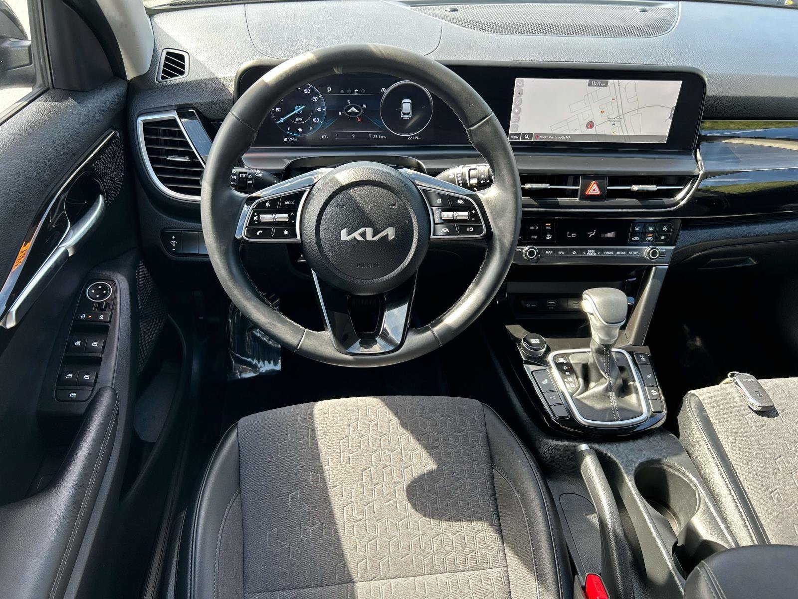 Used 2024 Kia Seltos S AWD/4WD image 9