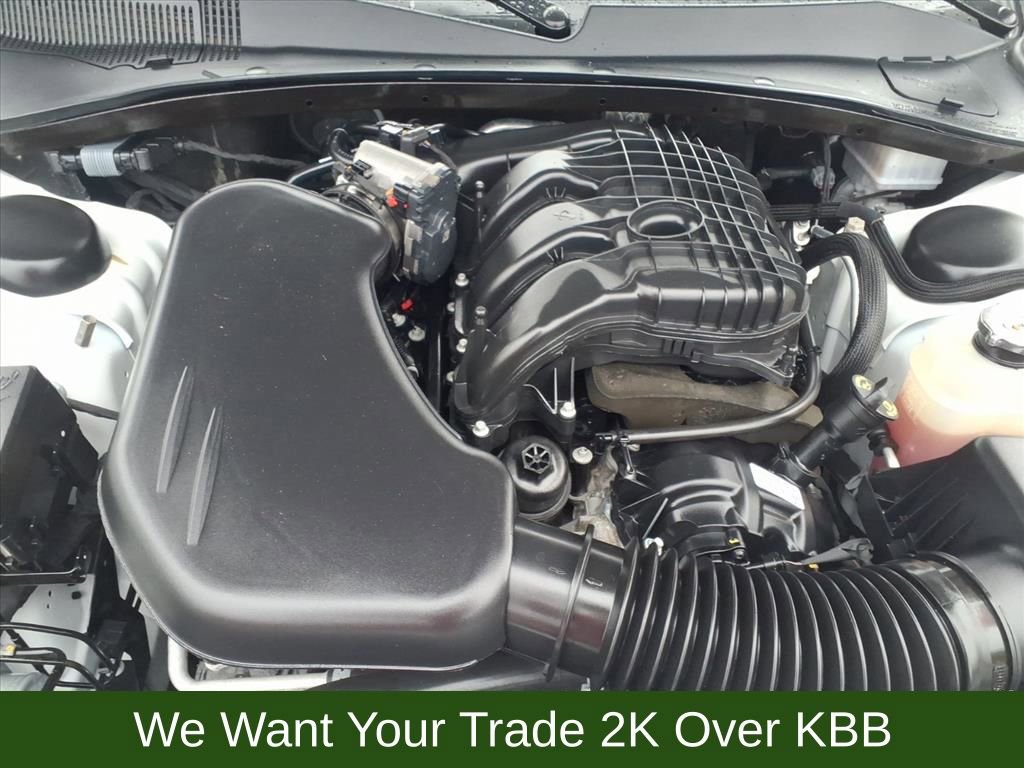 Used 2023 Chrysler 300 Touring L image 31