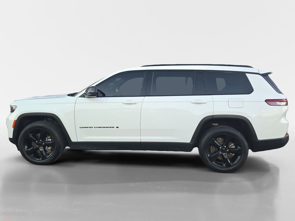 Used 2021 Jeep Grand Cherokee L Laredo image 2