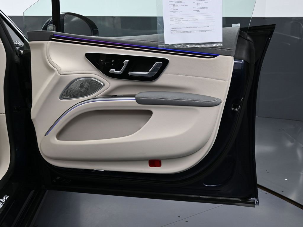 Used 2022 Mercedes-Benz EQS 450+ Sedan image 41