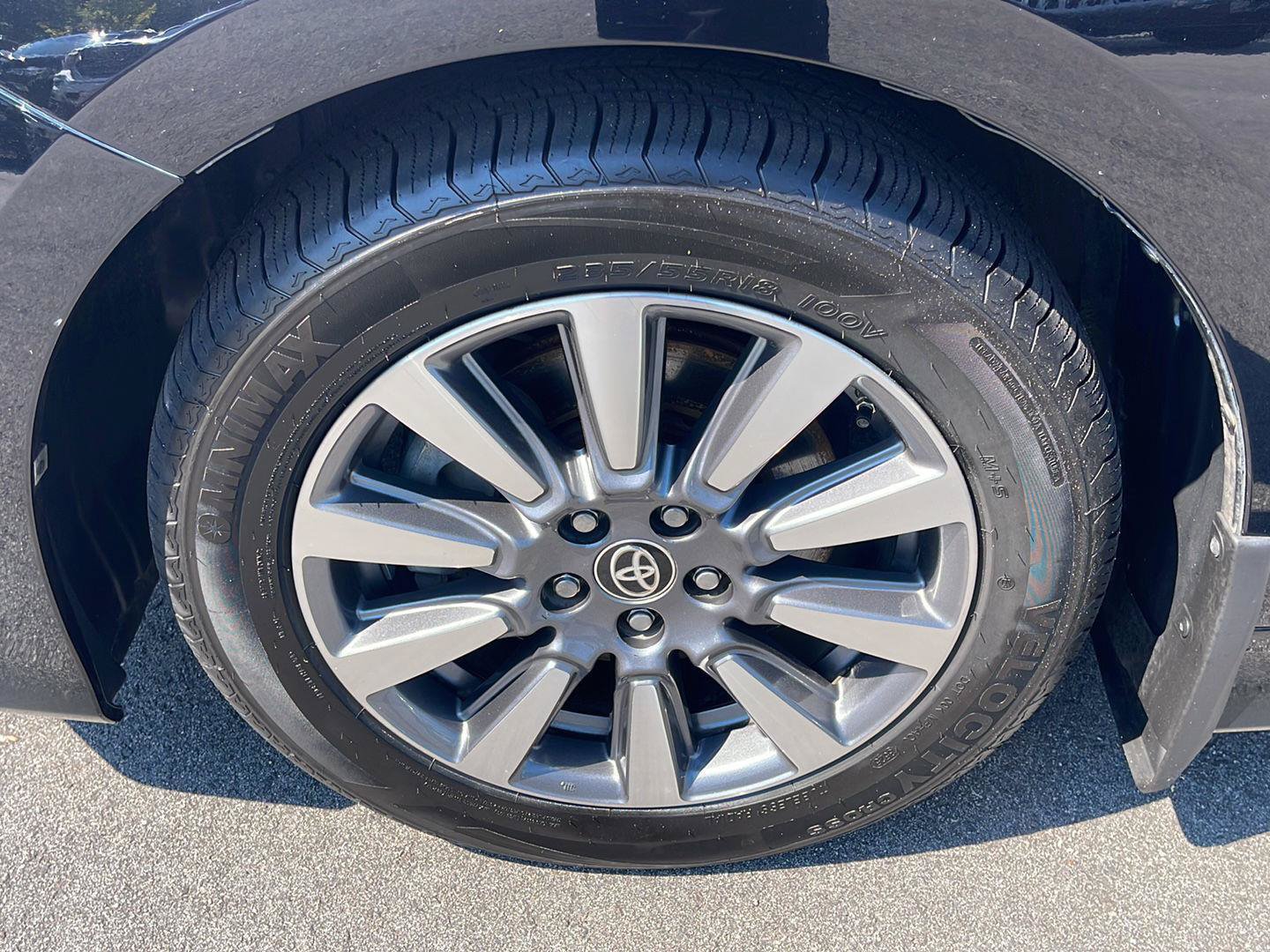 Used 2020 Toyota Sienna Limited Premium FWD image 13