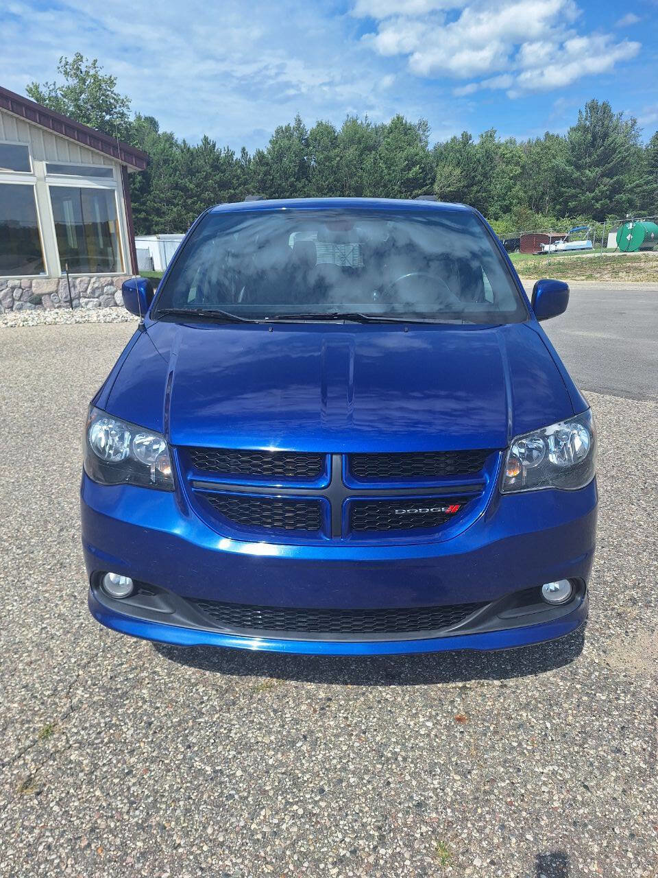 Used 2019 Dodge Grand Caravan GT image 2