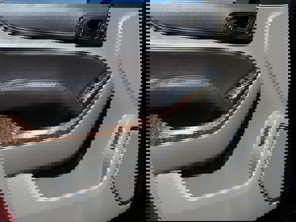 Used 2020 Chevrolet Tahoe Premier image 17