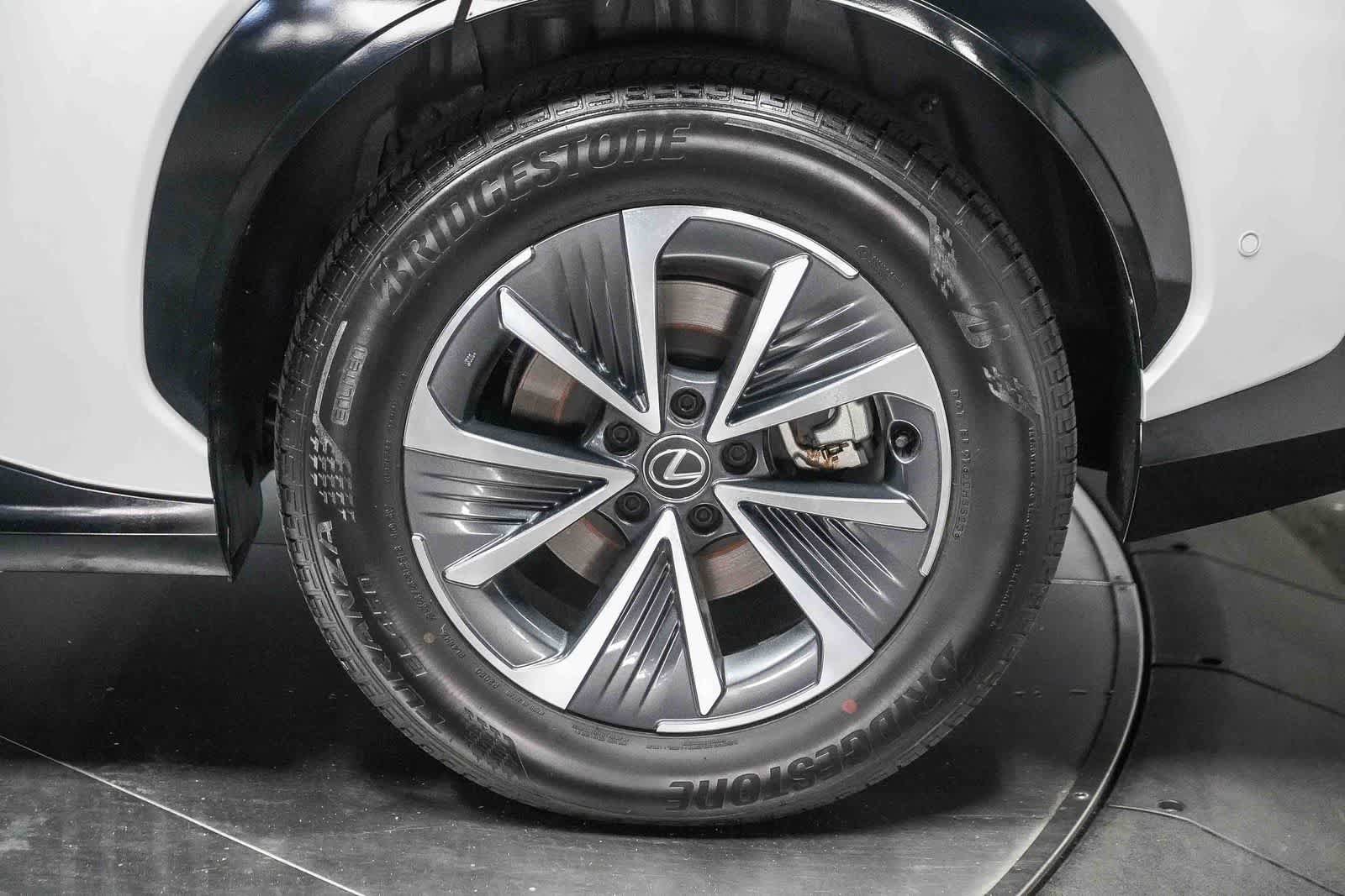 Used 2023 Lexus RZ 450e Premium w/ Technology Package AWD/4WD image 10