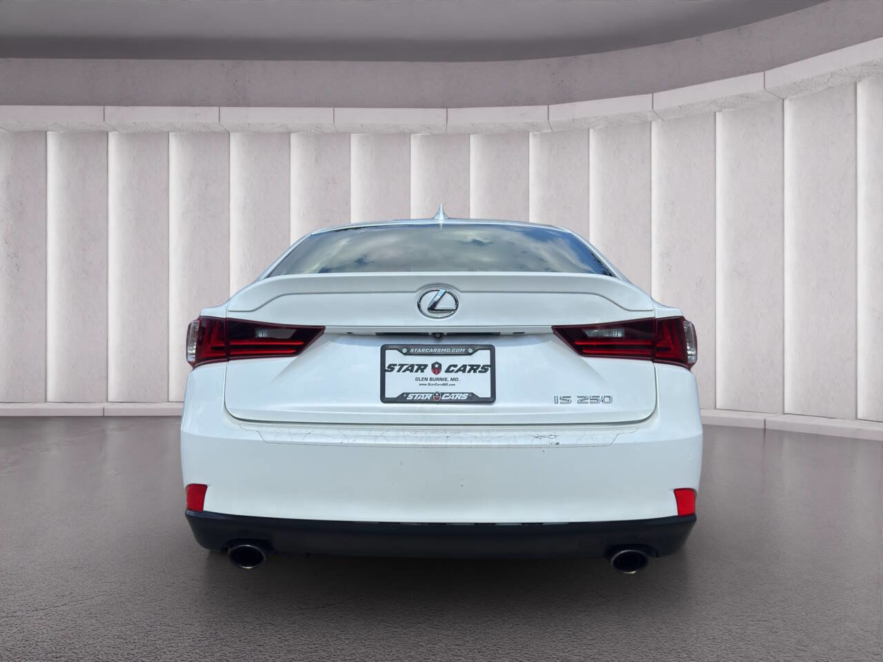 Used 2015 Lexus IS 200t image 4