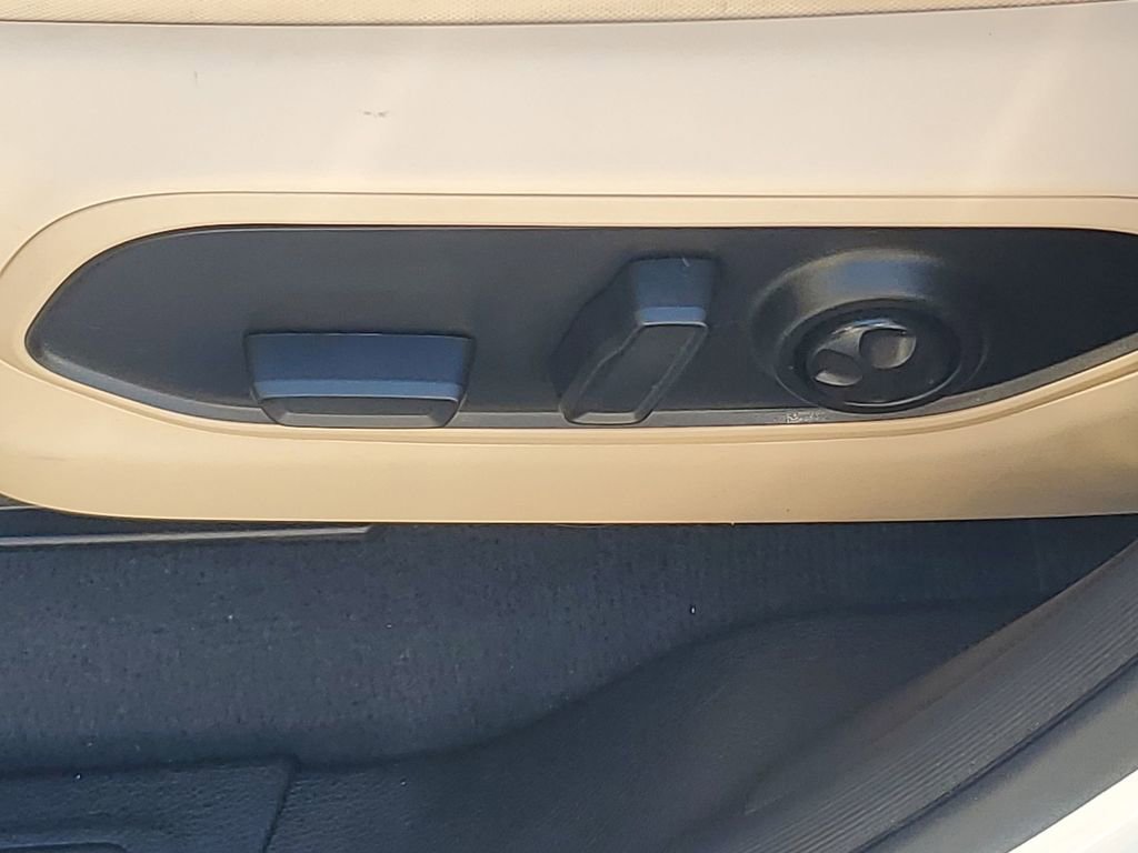 Used 2022 Jeep Grand Cherokee Limited w/ Luxury Tech Group II image 31