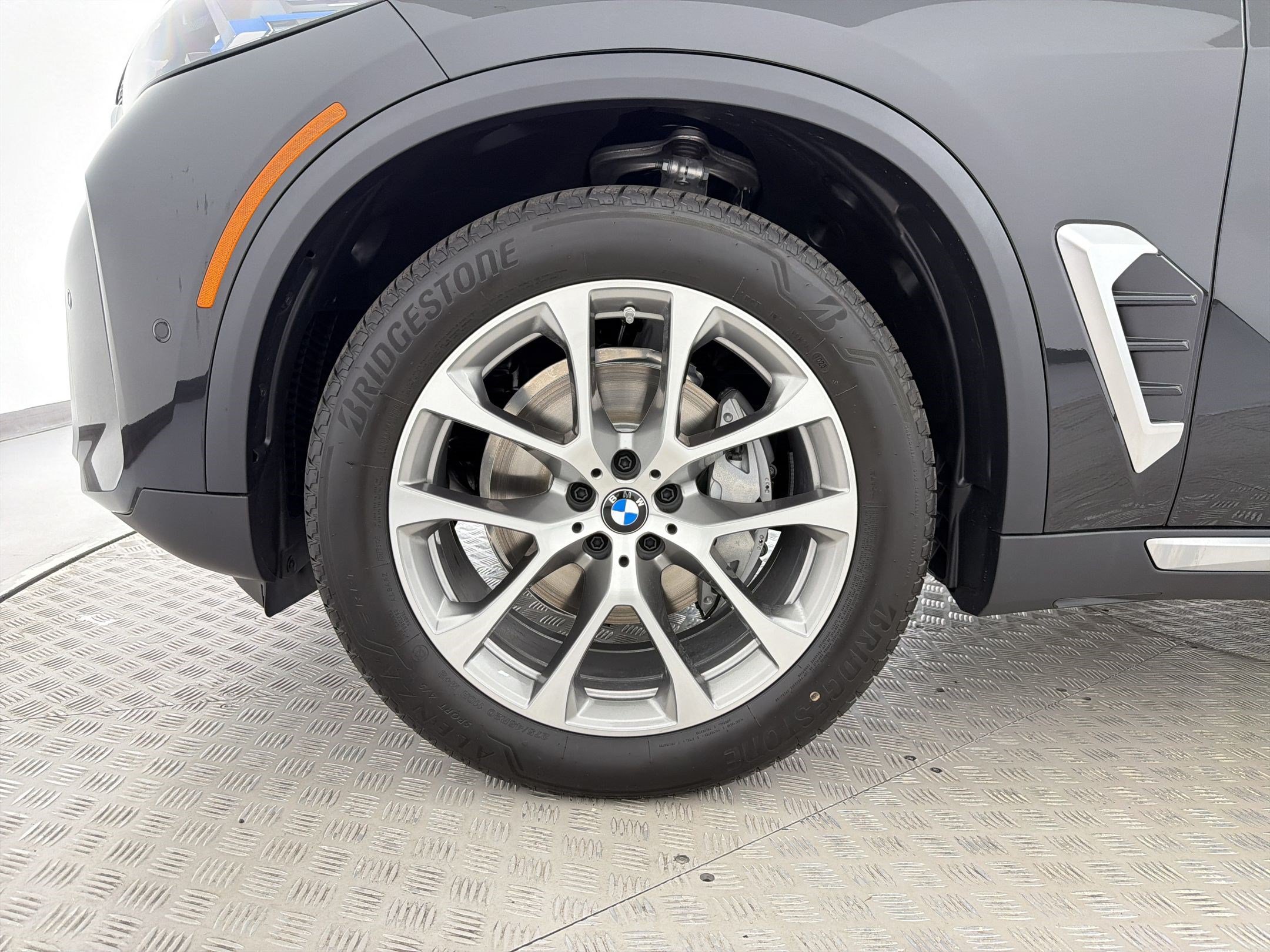 New 2026 BMW X5 xDrive40i w/ Premium Package AWD/4WD image 11