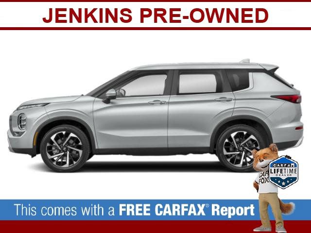 Used 2023 Mitsubishi Outlander SE image 40