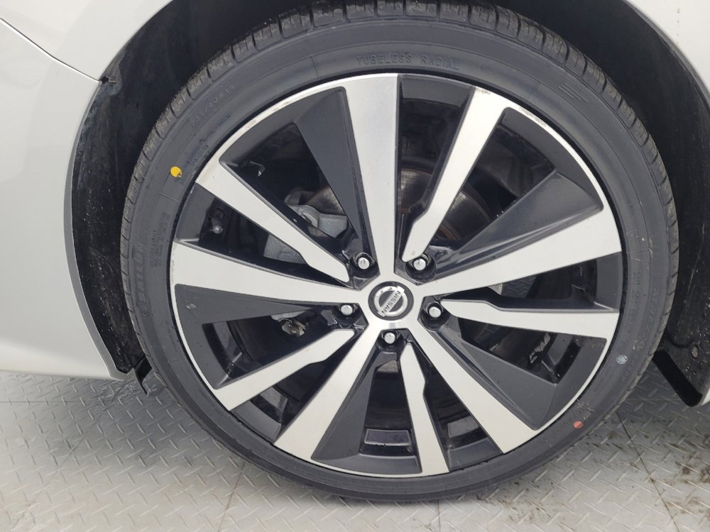 Used 2019 Nissan Altima 2.5 SR w/ SR Premium Package image 31