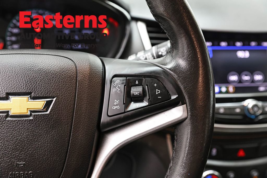 Used 2021 Chevrolet Trax LT w/ Driver Confidence Package image 16