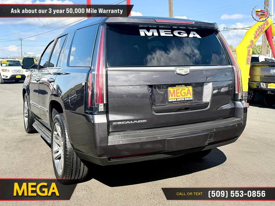 Used 2016 Cadillac Escalade Luxury AWD/4WD image 9
