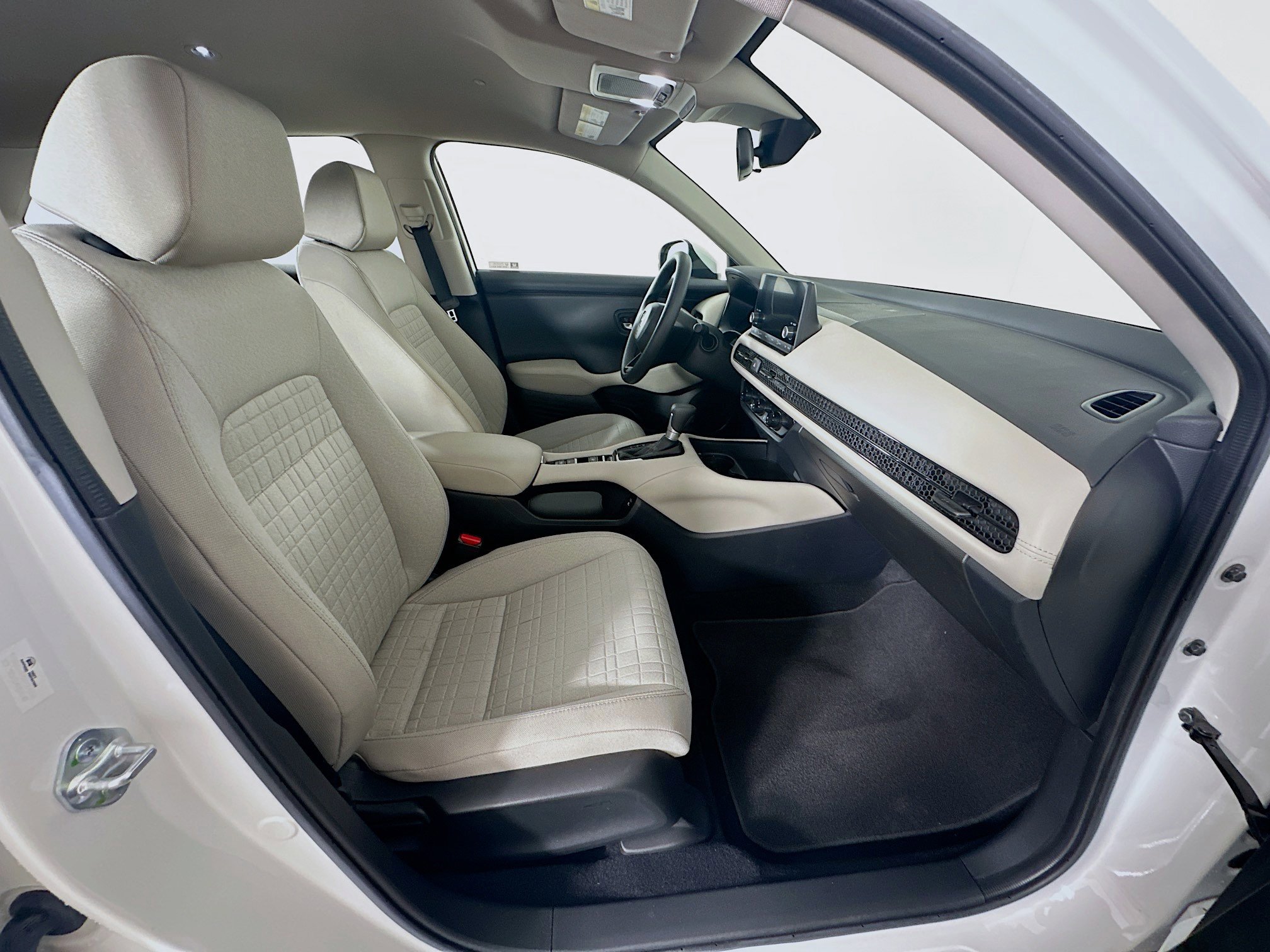 Used 2024 Honda HR-V LX image 29