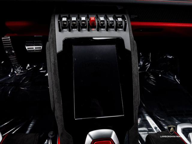 Used 2024 Lamborghini Huracan Tecnica RWD image 32