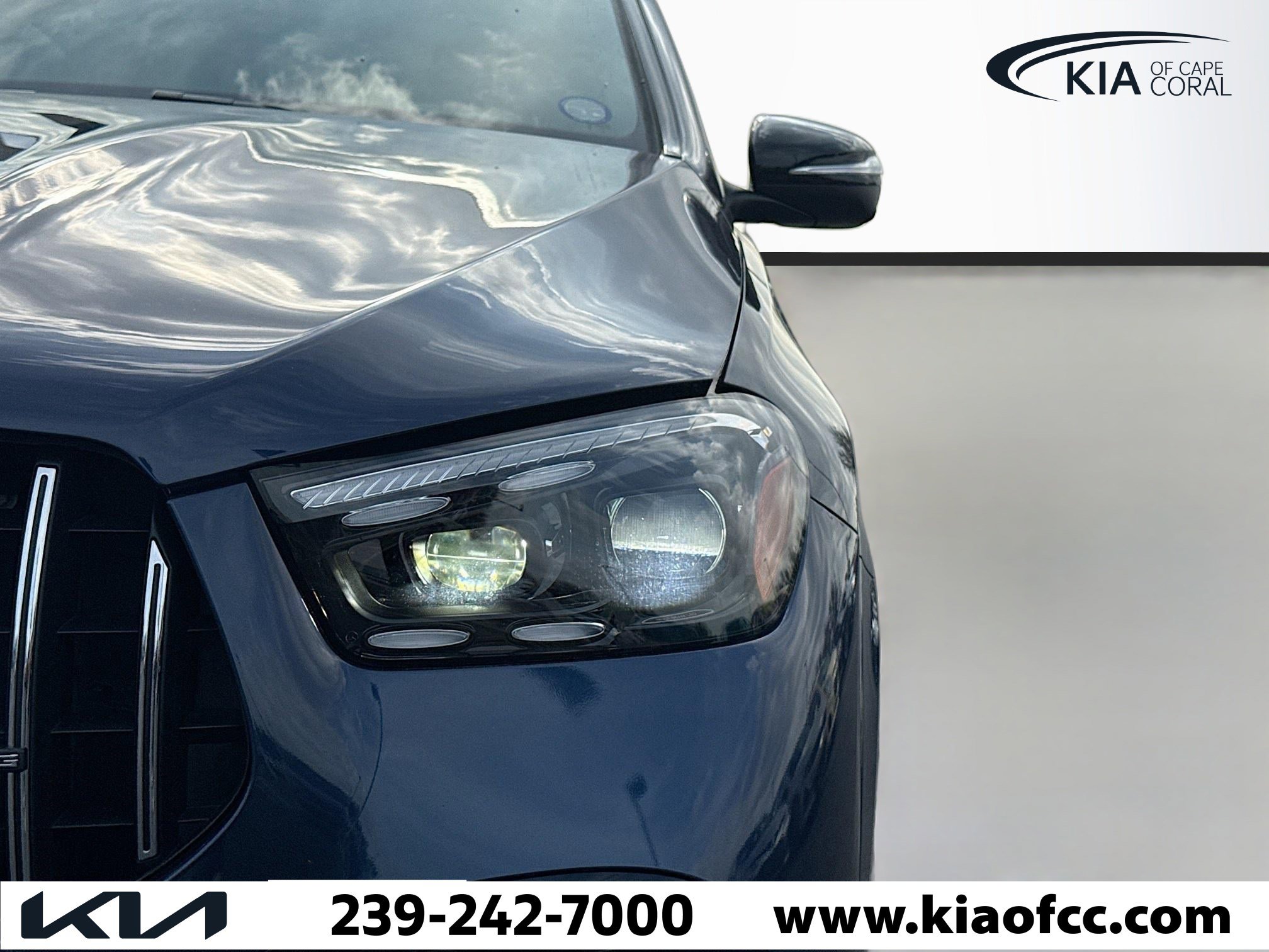 Used 2024 Mercedes-Benz GLE 53 AMG 4MATIC Coupe w/ AMG Night Package image 9