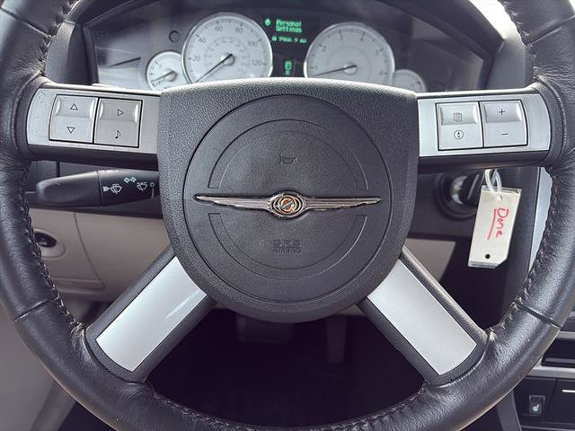 Used 2006 Chrysler 300 Touring RWD image 20