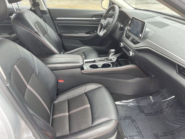 Used 2024 Nissan Altima 2.5 SR image 17