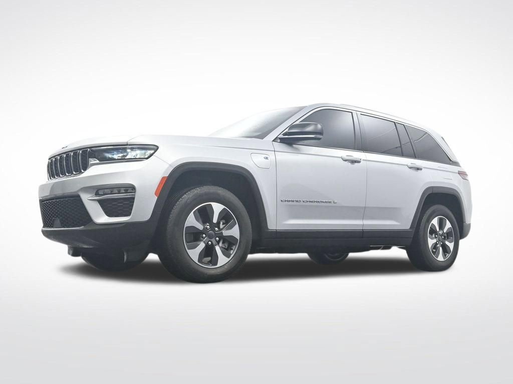 Used 2023 Jeep Grand Cherokee 4WD 4xe image 30