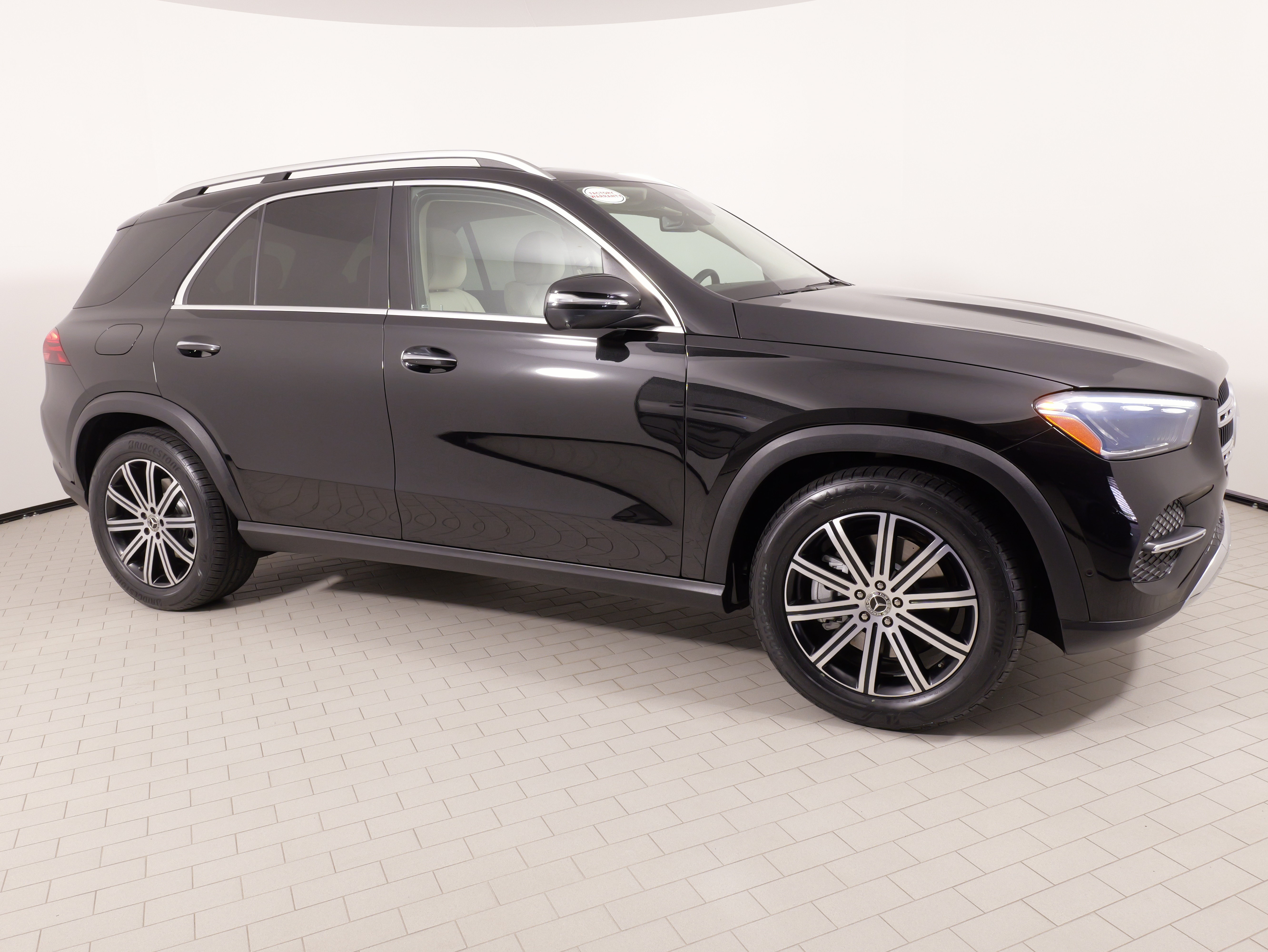 Used 2024 Mercedes-Benz GLE 450e 4MATIC image 9