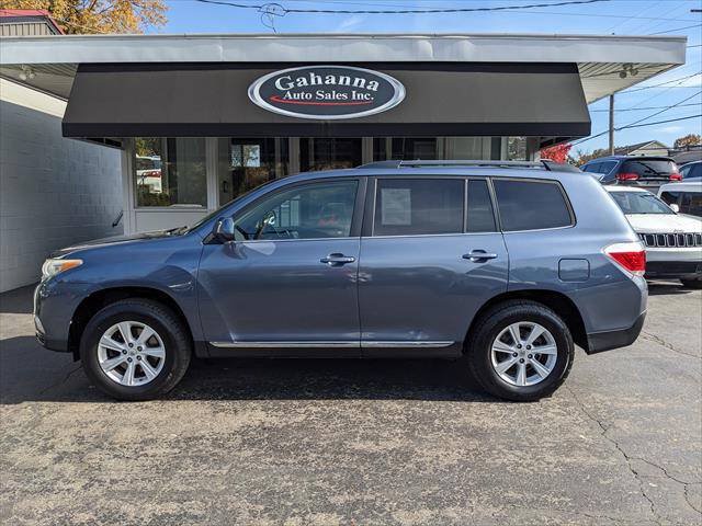 Used 2012 Toyota Highlander SE w/ Tow Pkg AWD/4WD image 2