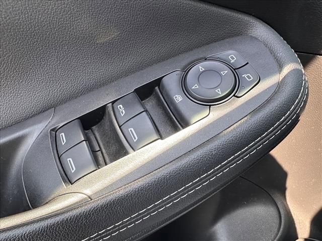 Certified 2022 Buick Encore GX Essence w/ Experience Buick Package AWD/4WD image 19