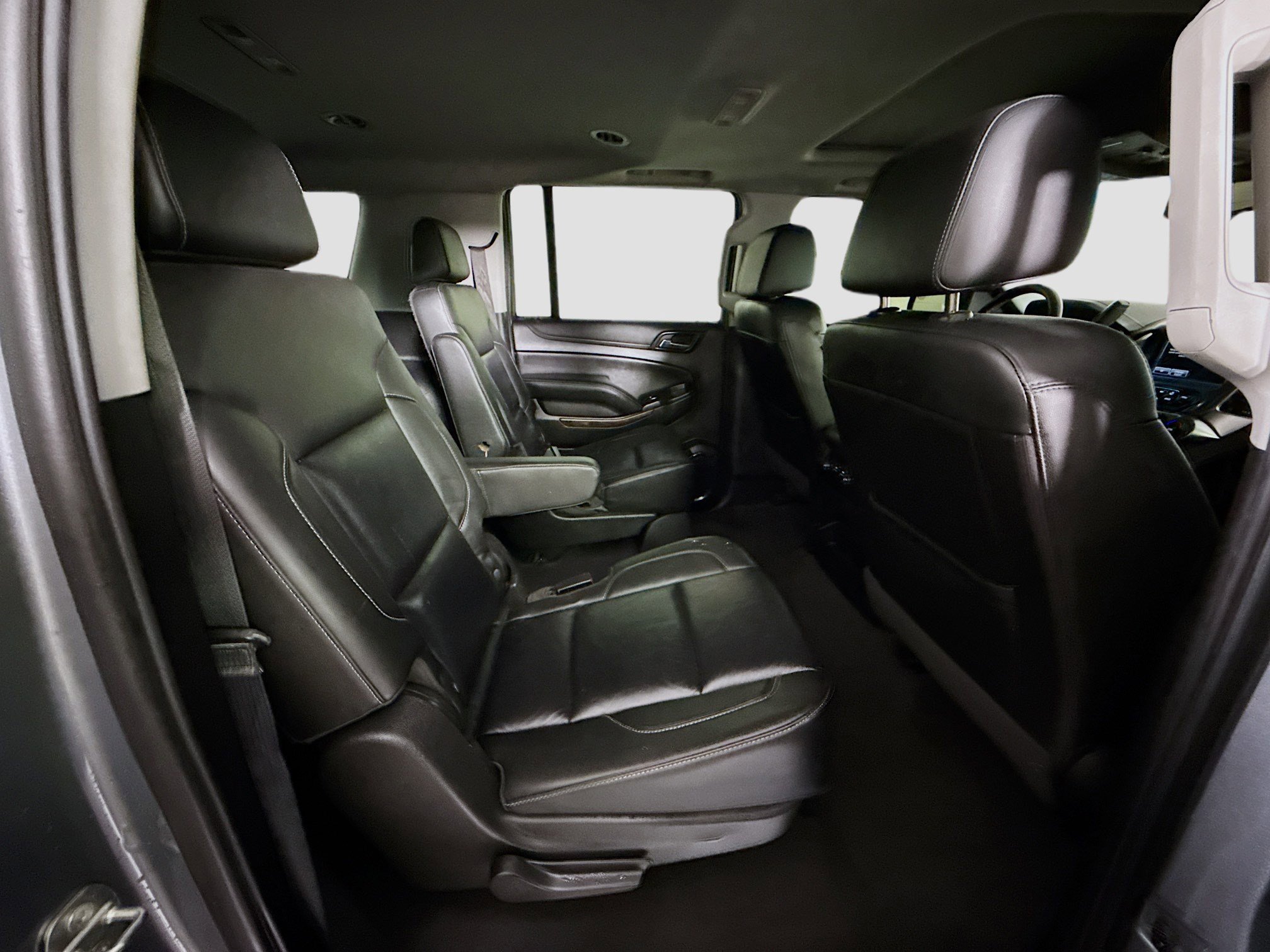 Used 2019 Chevrolet Suburban LT image 25