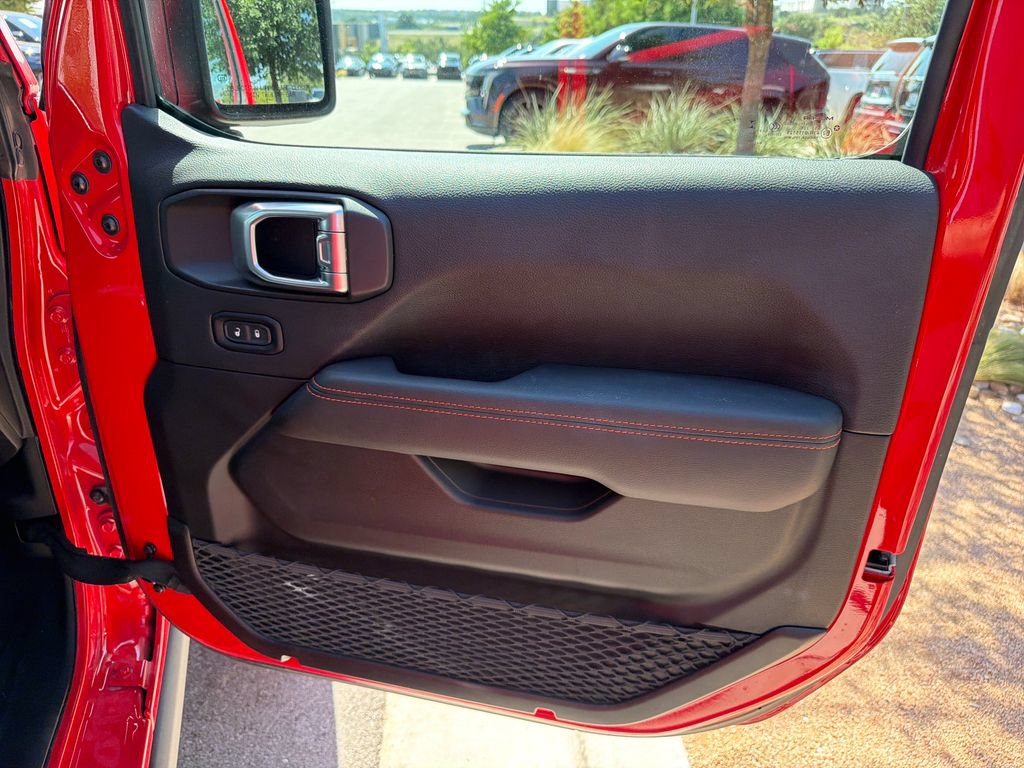 Used 2023 Jeep Gladiator Mojave w/ LED Lighting Group AWD/4WD image 36