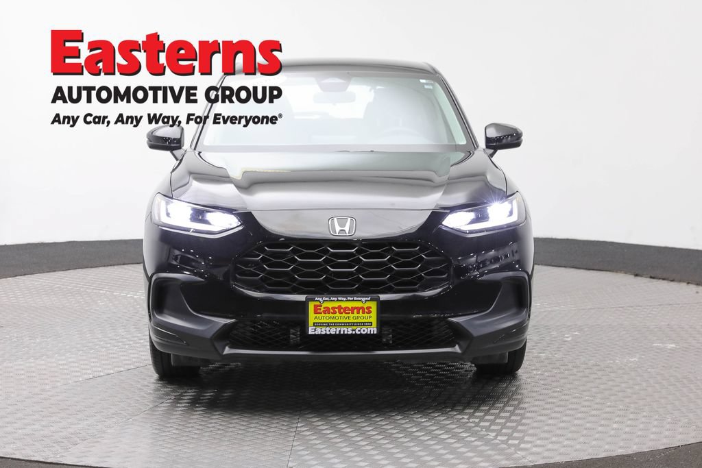 Used 2024 Honda HR-V LX image 2