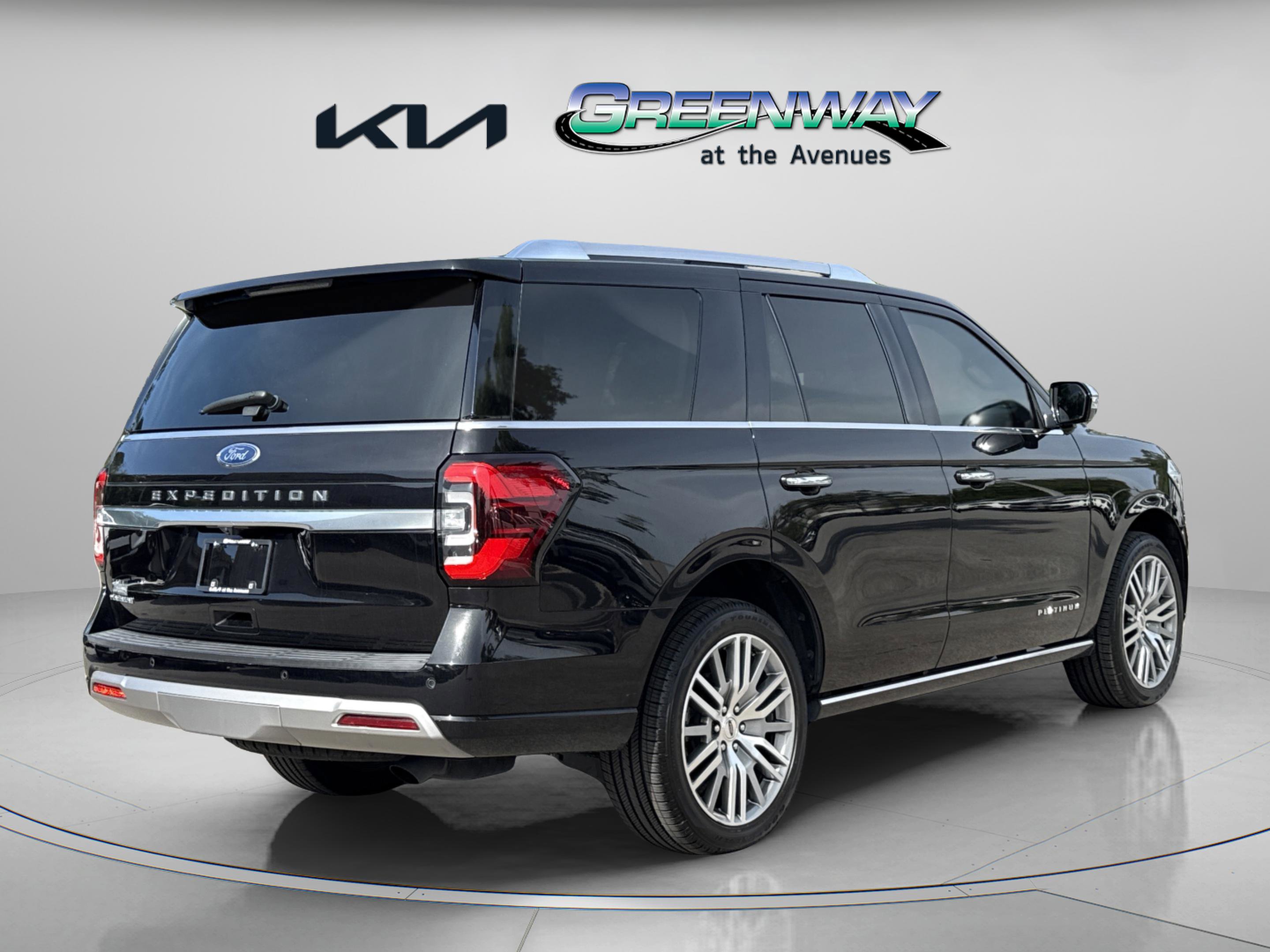 Used 2022 Ford Expedition Platinum AWD/4WD image 6