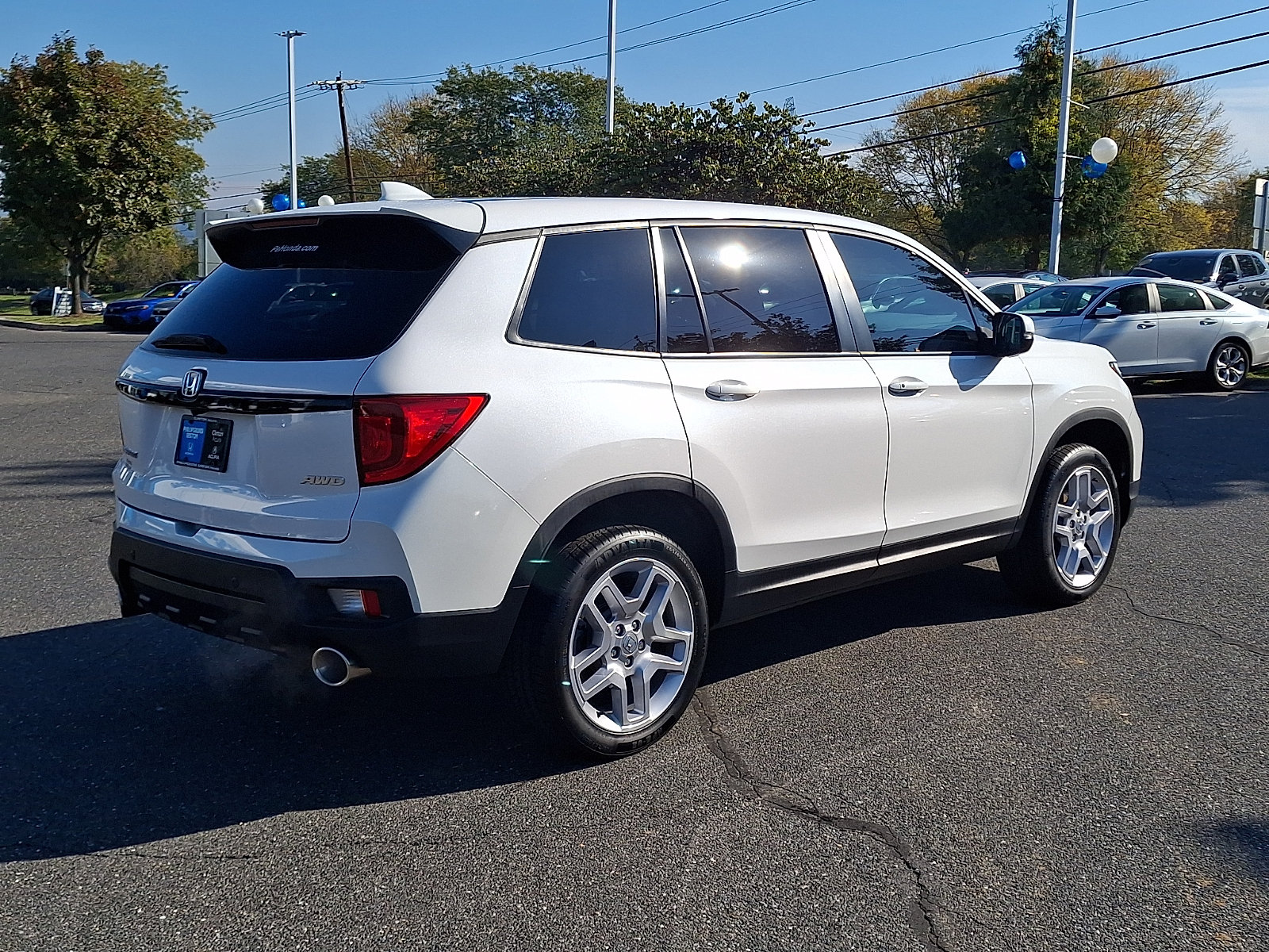 Used 2024 Honda Passport EX-L image 6
