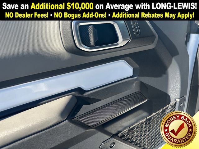 Used 2023 Ford Bronco Big Bend w/ Sasquatch Package image 16