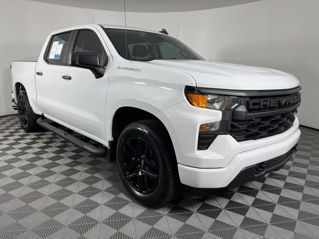 Used 2023 Chevrolet Silverado 1500 Custom RWD image 3