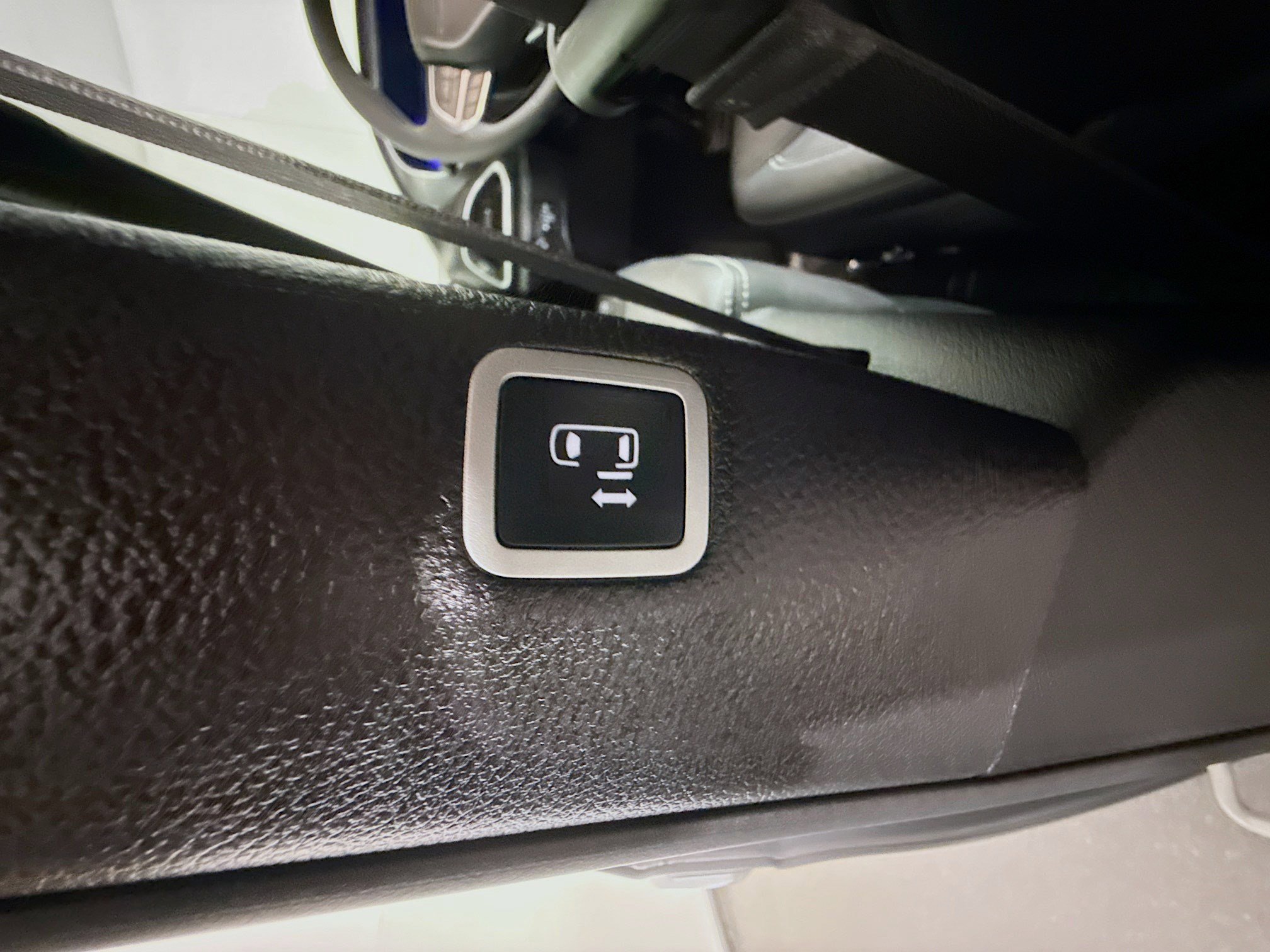 Used 2026 Chrysler Pacifica Select FWD image 42