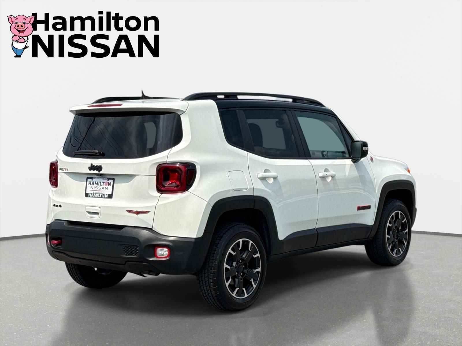 Used 2023 Jeep Renegade Trailhawk AWD/4WD image 2