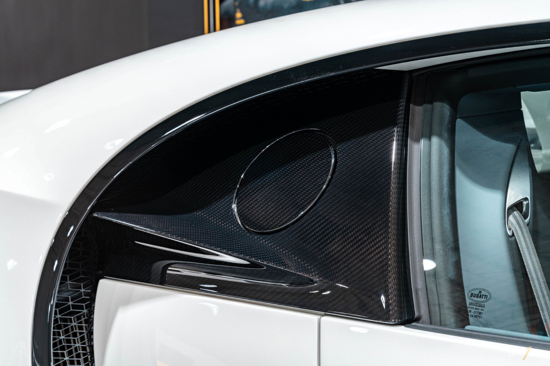 Used 2019 Bugatti Chiron image 26