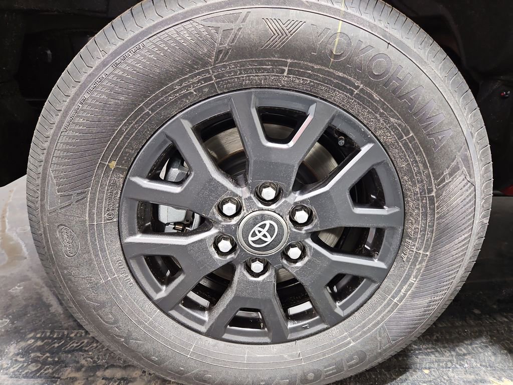 New 2026 Toyota 4Runner SR5 image 7