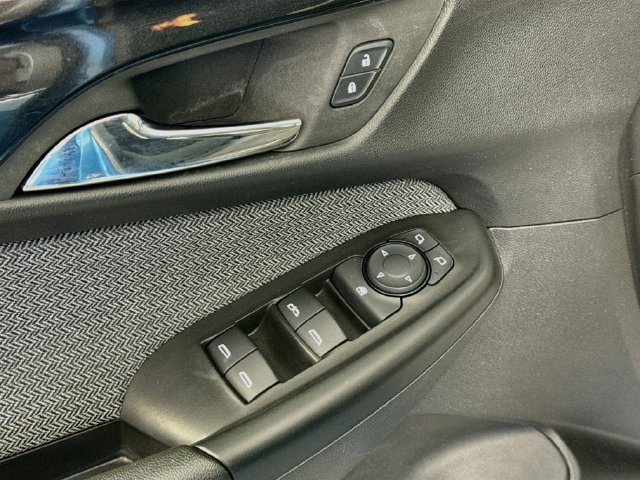 Used 2025 Chevrolet TrailBlazer LT AWD/4WD image 18