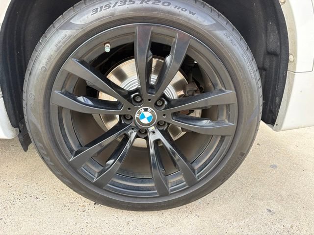 Used 2019 BMW X6 xDrive50i w/ M Sport Package AWD/4WD image 8