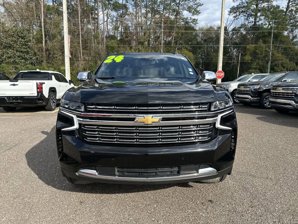 Used 2024 Chevrolet Suburban Premier image 11