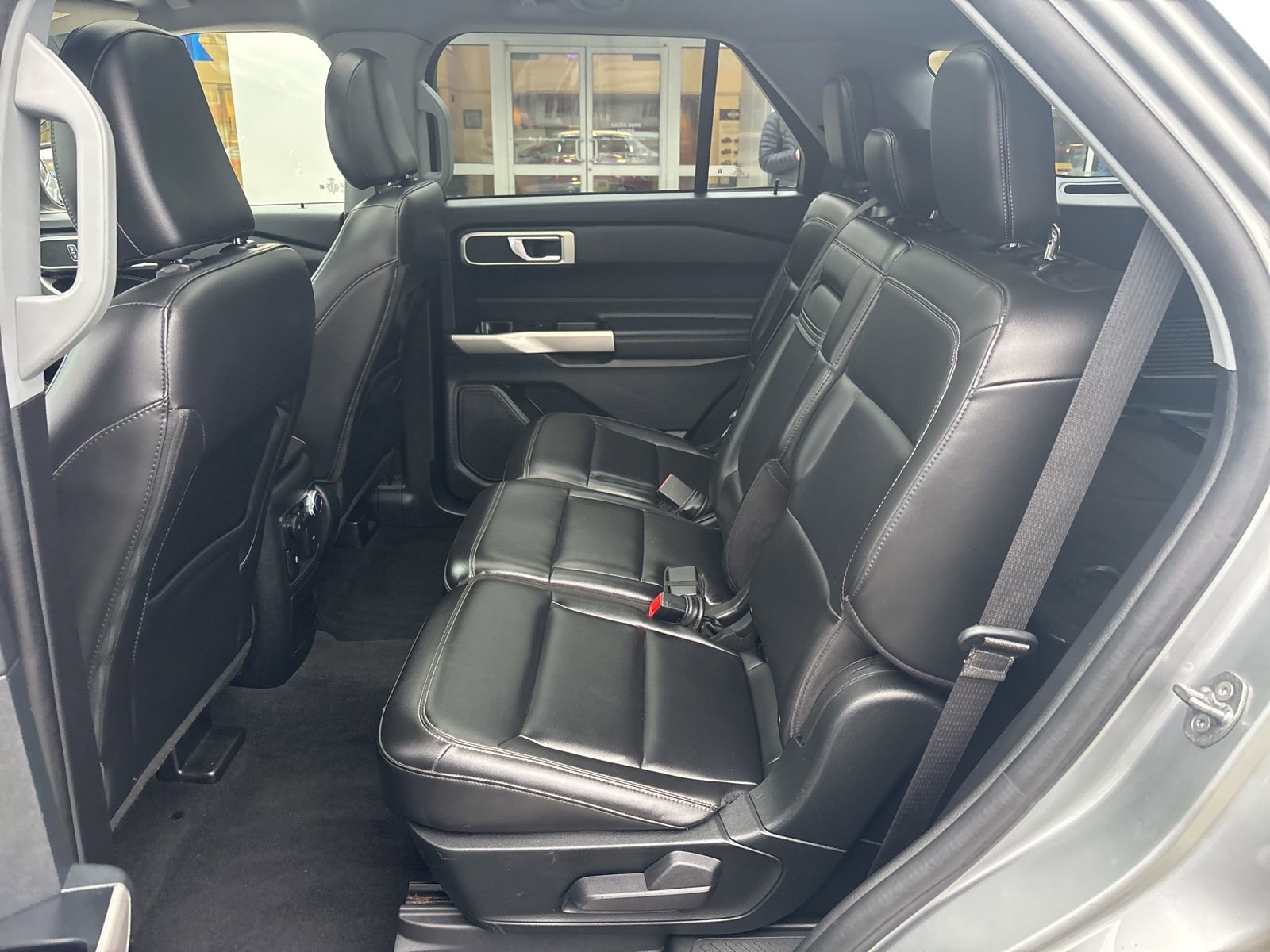 Certified 2022 Ford Explorer XLT w/ Equipment Group 202A image 36