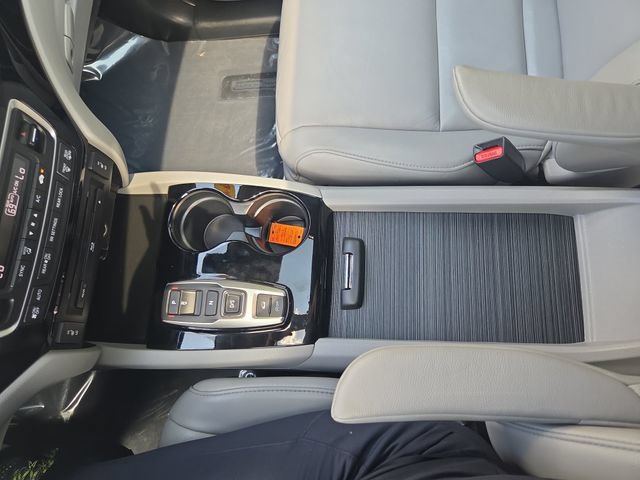 Used 2016 Honda Pilot Touring image 27