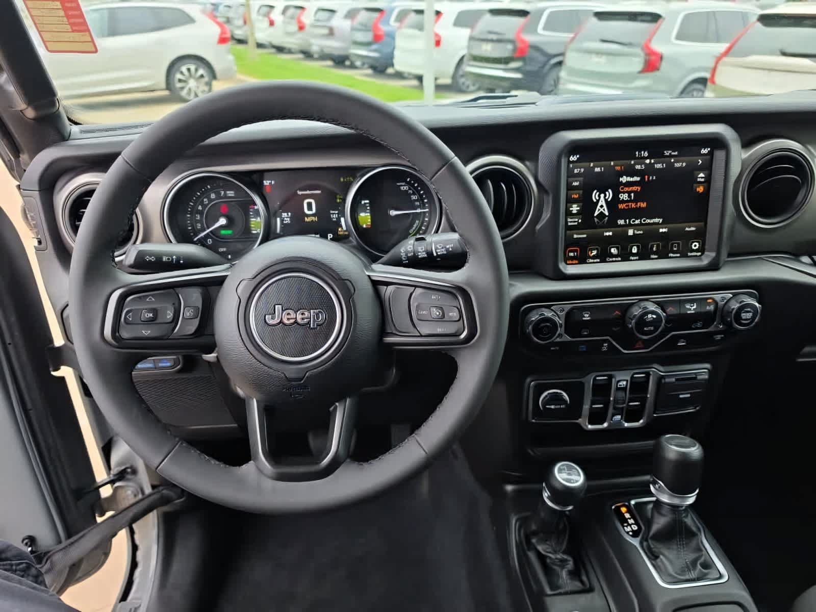 Used 2023 Jeep Wrangler Unlimited AWD/4WD image 23