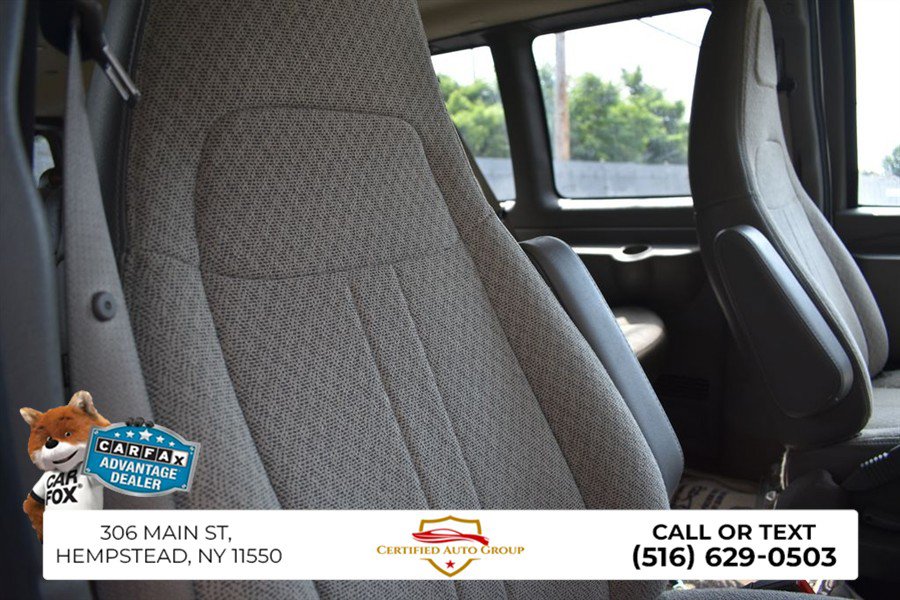 Used 2023 Chevrolet Express 3500 LT RWD image 19