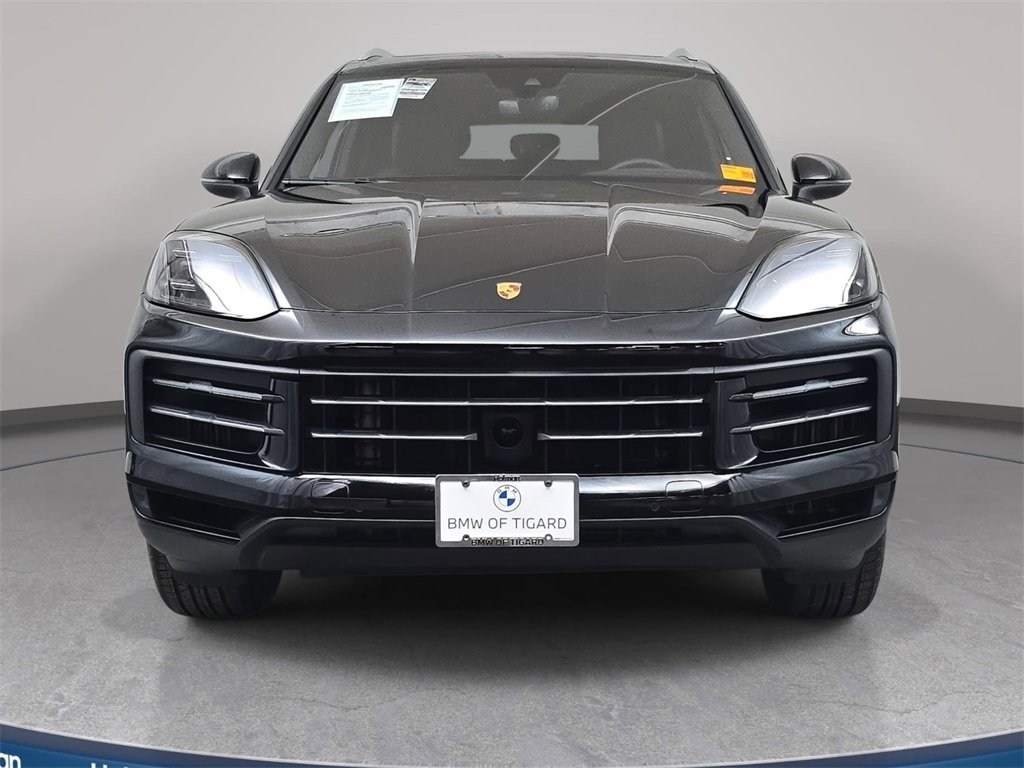 Used 2024 Porsche Cayenne image 3