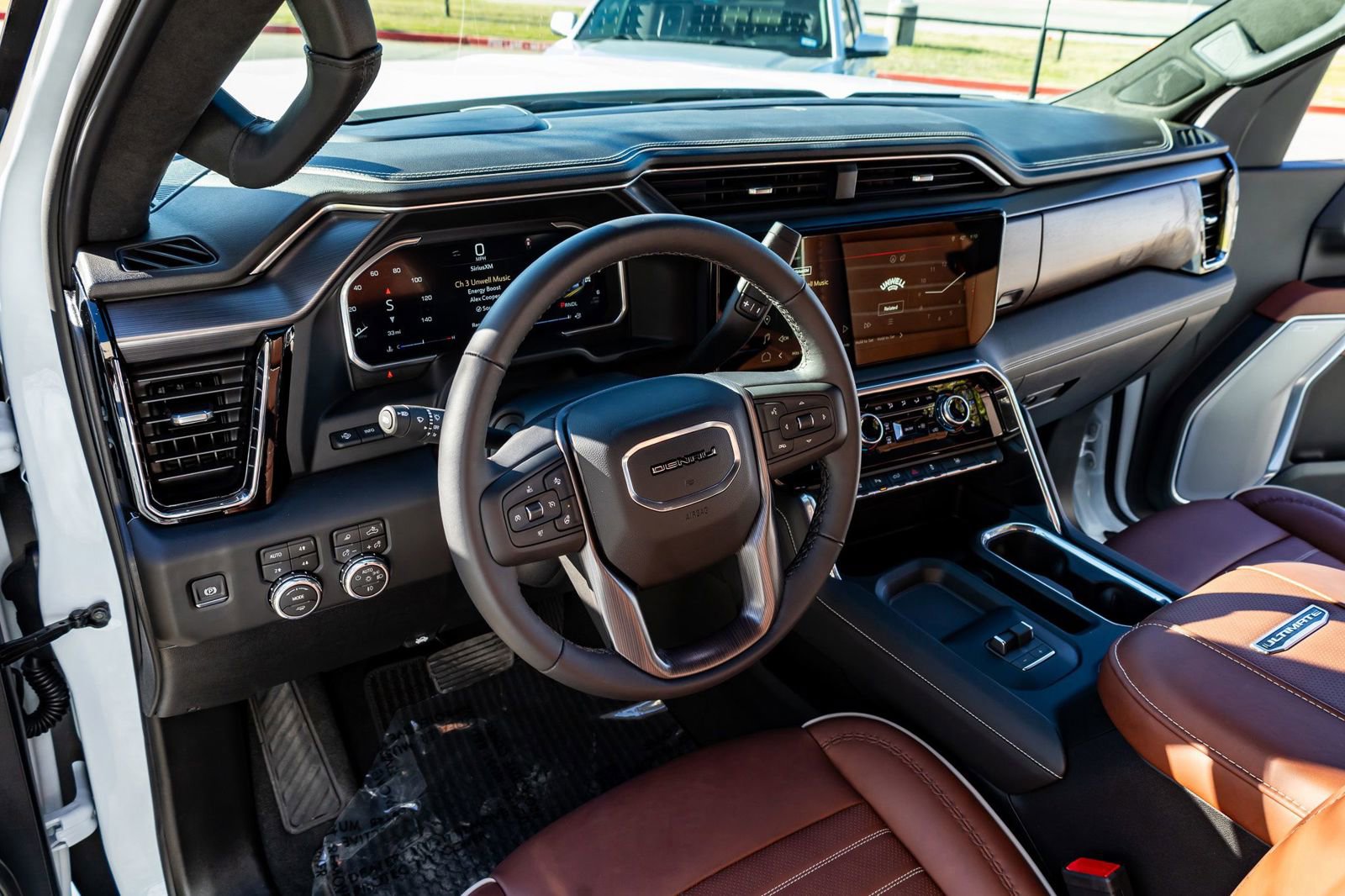Used 2026 GMC Sierra 3500 Denali Ultimate AWD/4WD image 17