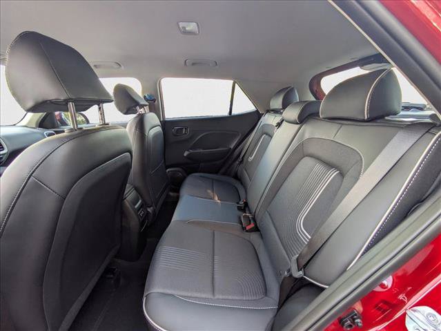 New 2025 Hyundai Venue Limited FWD image 17